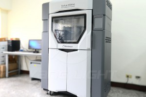 Stratasys Fortus 3D プリンター